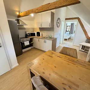  Hotel Laurent Ranch